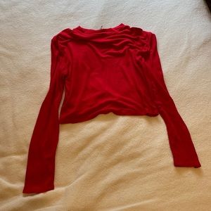 red long sleeve crop top